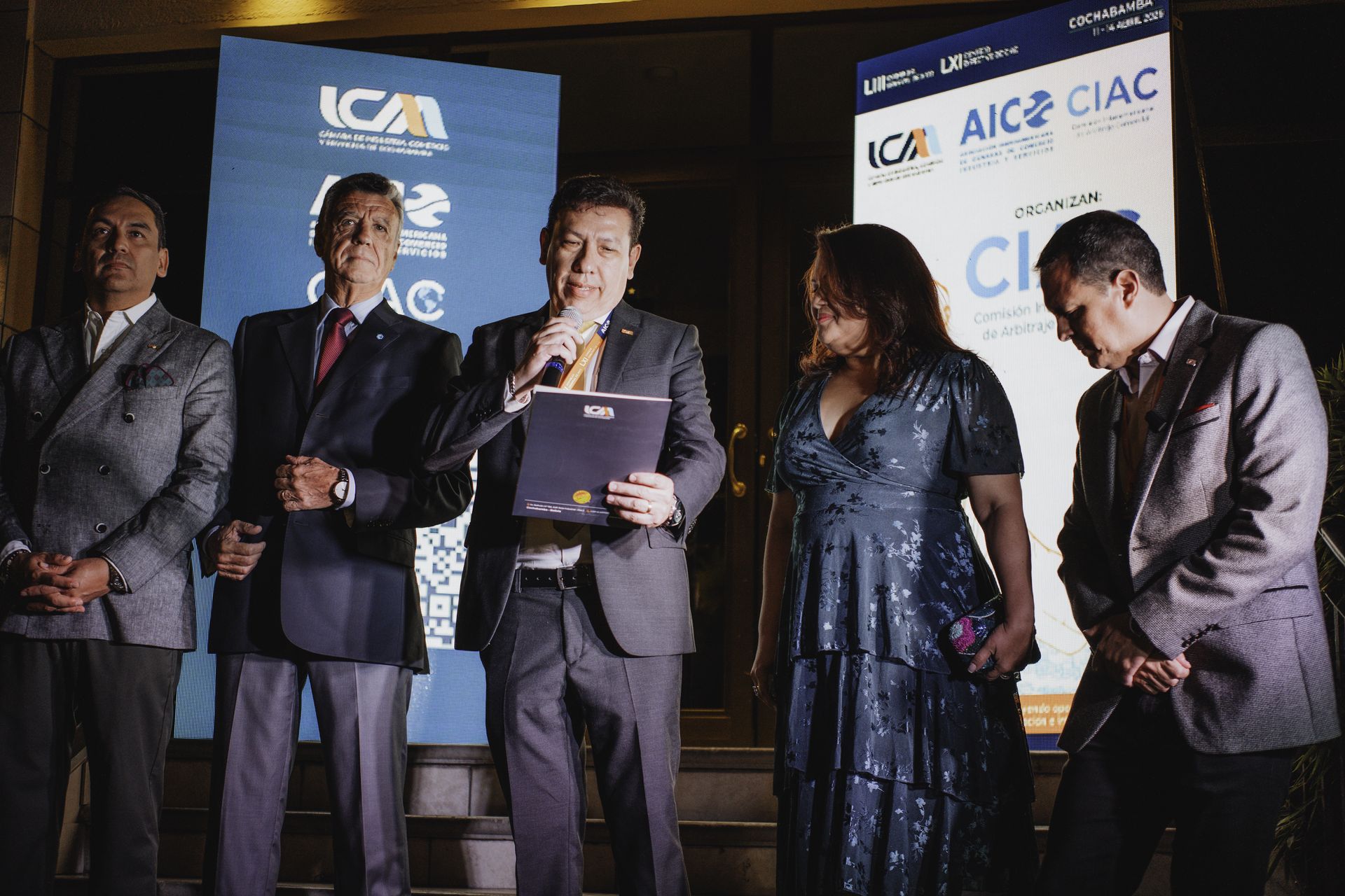 Día 1 — Cóctel de bienvenida